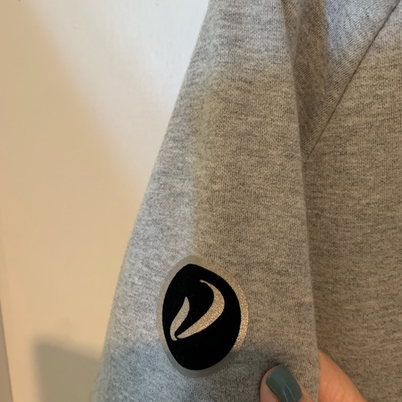 LEVELWEAR Verve cotton blend gray hoodie. Size M. NWOT. - Picture 5 of 11